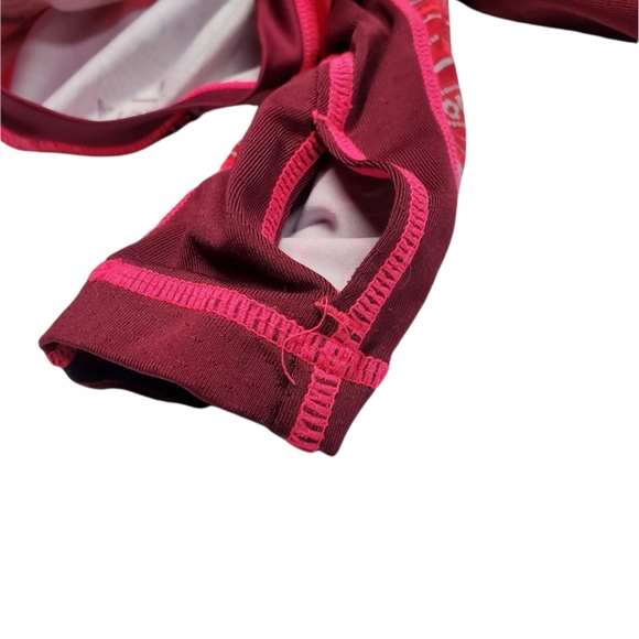 Athleta  long sleeves graphic round neck top S - Picture 5 of 5